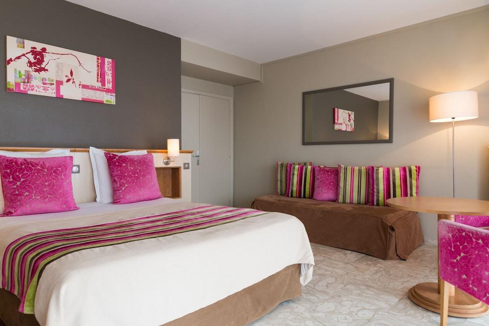 ז'ואן-לה-פינס The Originals Boutique, Hotel Les Strelitzias מראה חיצוני תמונה