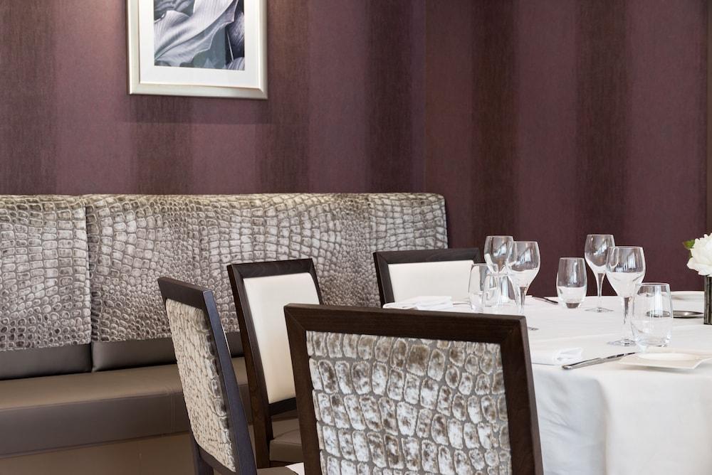 ז'ואן-לה-פינס The Originals Boutique, Hotel Les Strelitzias מראה חיצוני תמונה