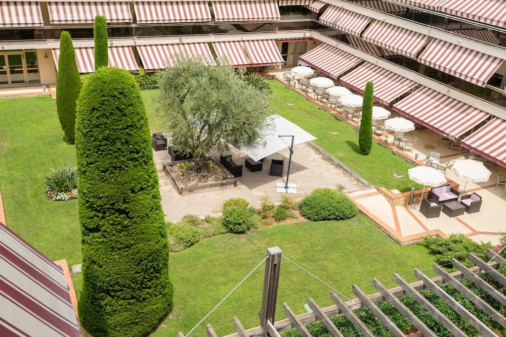 ז'ואן-לה-פינס The Originals Boutique, Hotel Les Strelitzias מראה חיצוני תמונה