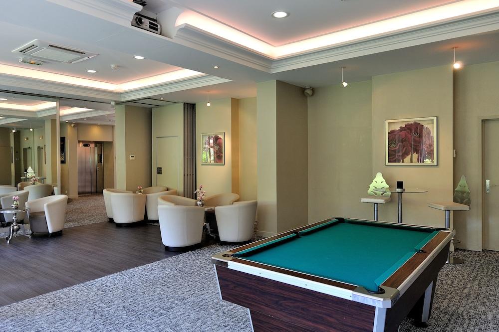 ז'ואן-לה-פינס The Originals Boutique, Hotel Les Strelitzias מראה חיצוני תמונה