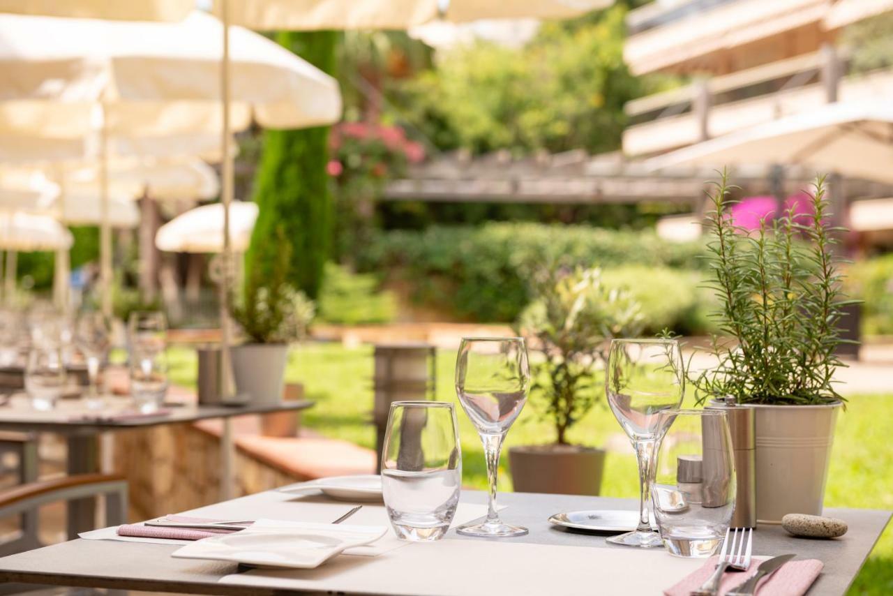 ז'ואן-לה-פינס The Originals Boutique, Hotel Les Strelitzias מראה חיצוני תמונה